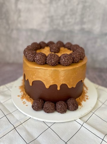 Bolo Carameludo